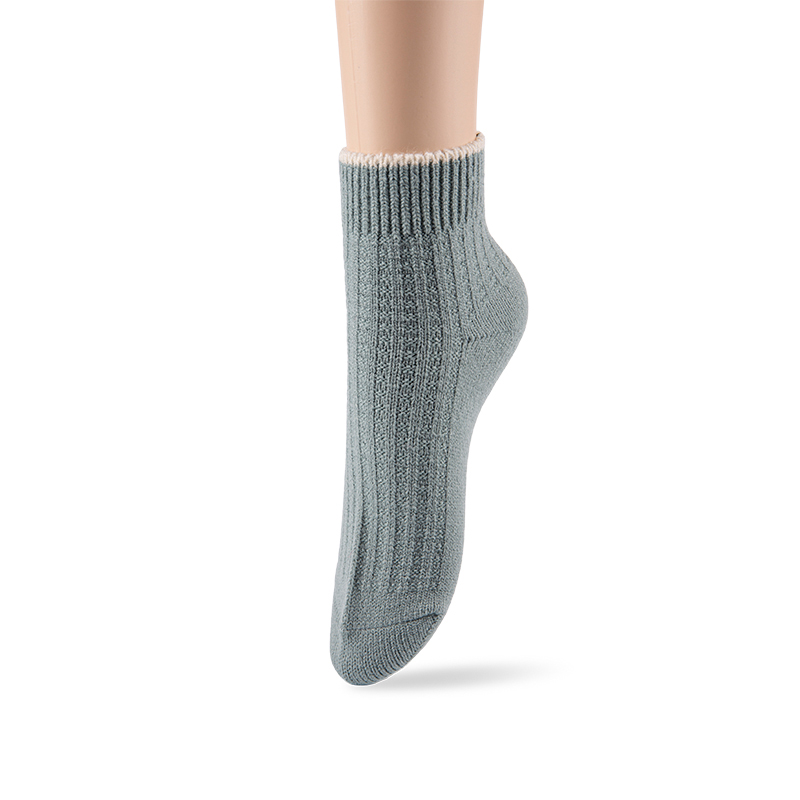 RZ101 Minimalist Solid Color Acrylic Subtle Grid Ankle Socks